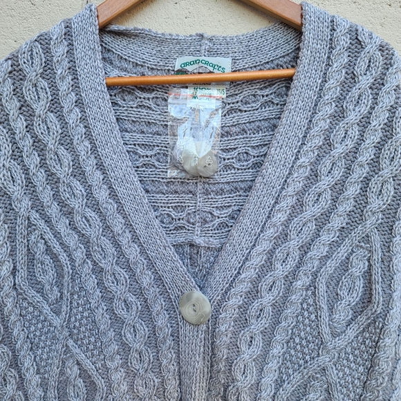 Aran Crafts | Merino Wool One Button Drop Shoulder Vest Grey Size XS/S NEW - Picture 4 of 11